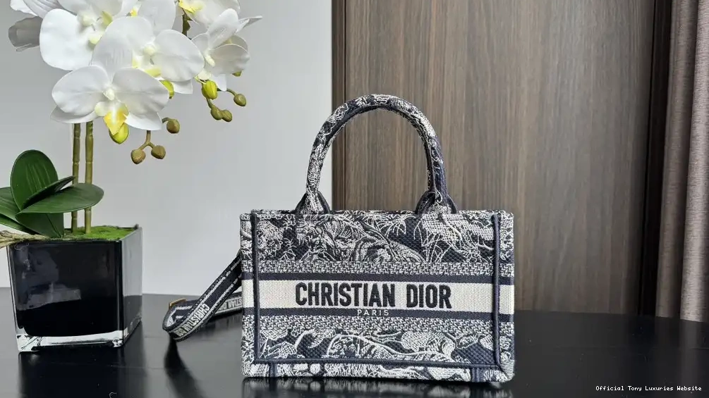 Tony Luxuries TOTE-21.5*13*7.5CM BOOK MINI diro 0419